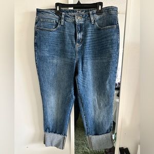Universal Thread high rise rolled up hem straight jeans